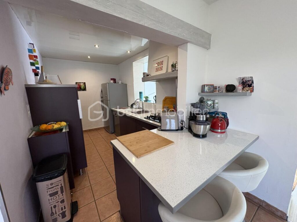 Maison traditionnel Type T5 avec piscine et très belle vue – 5 pièces – 4 chambres – 115 m²