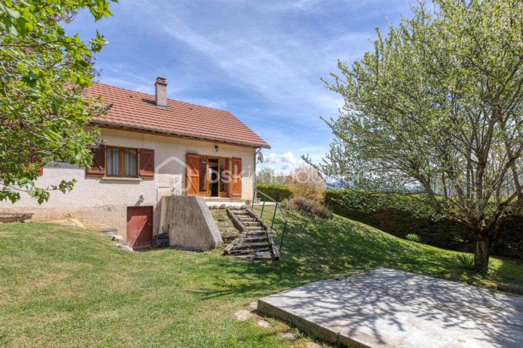 PRUNIERES 38350 – VILLA individuelle de PLAIN PIED de 124m² – 3 CHAMBRES, COMBLES à aménager. VUE EXCEPTIONNELLE, CADRE NATUREL privilégié – 5 pièces – 3 chambres – 124 m²