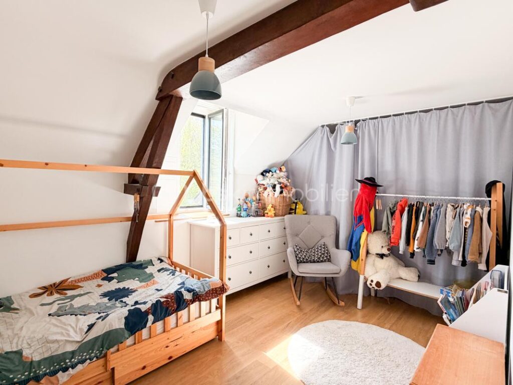 Maison en pierre renovée 100m2 2 chambres – 4 pièces – 2 chambres – 100 m²
