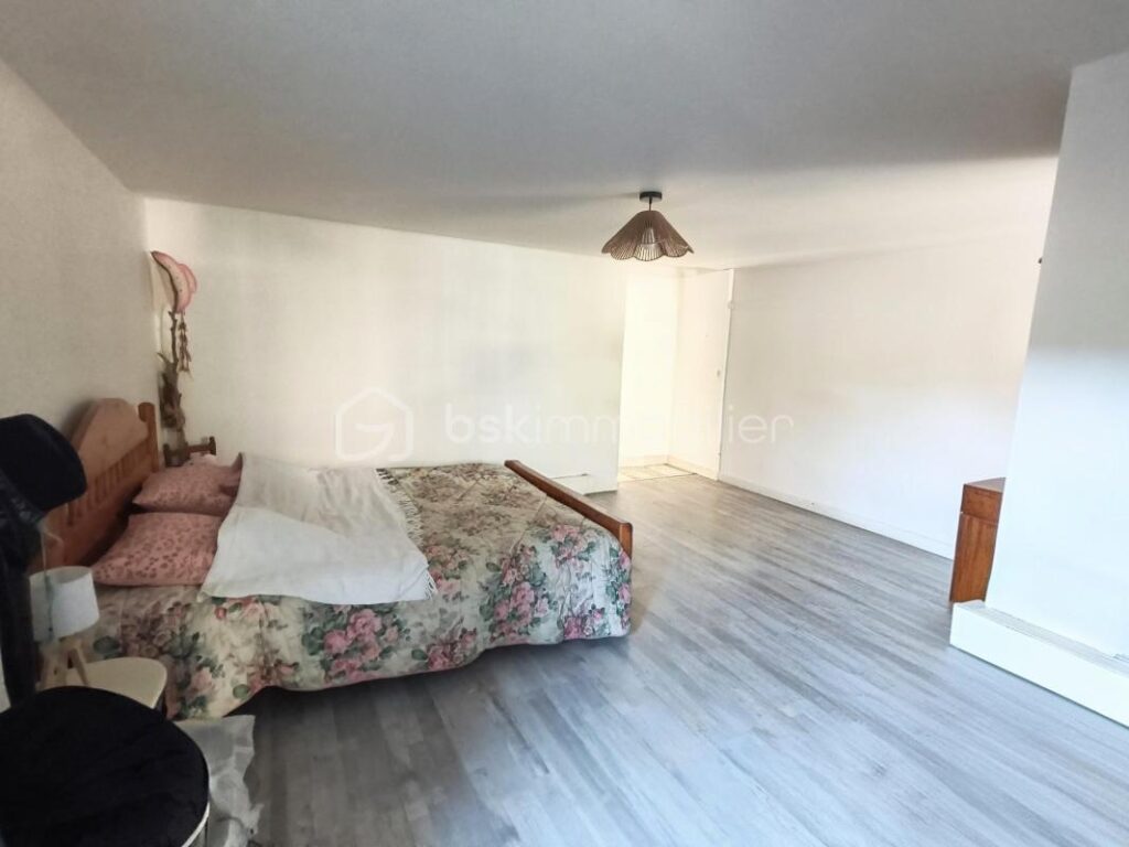 ✨ MAISON DE VILLAGE – 105 m² – 3 CHAMBRES – JARDIN – GARAGE ✨ – 5 pièces – 3 chambres – 105 m²