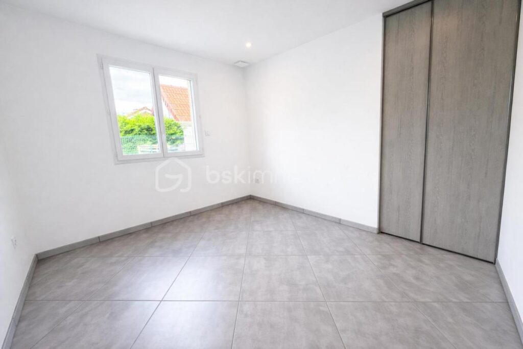 COUP DE CŒUR – Maison récente avec vue exceptionnelle à Rovon – 4 pièces – 3 chambres – 124 m²