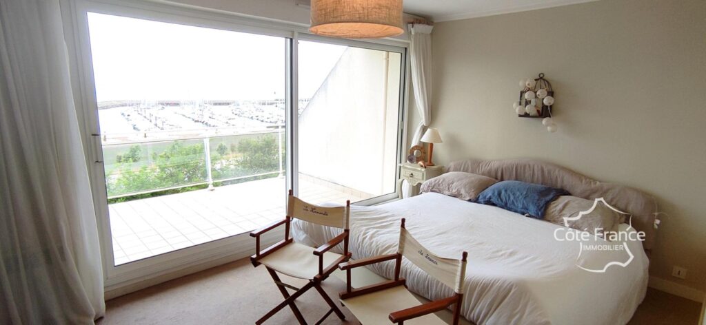 Appartement duplex exceptionnel – 170 m2 face à la mer dans – 6 pièces – 4 chambres – 170 m²