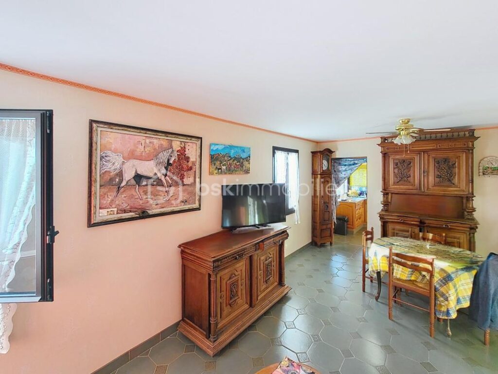 Maison de caractère divisible – Fort potentiel (gîte, locatif, familial) en Piémont Cévenol – Monoblet – 6 pièces – 4 chambres – 176 m²