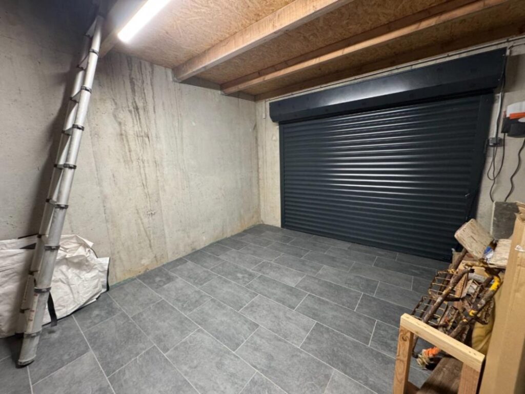 à vendre CHALET DE PRESTIGE — Auron, Station des Alpes-Maritimes 176 m² — 4 chambres — Vue imprenable sur le domaine skiable – 6 pièces – 4 chambres – 176 m²