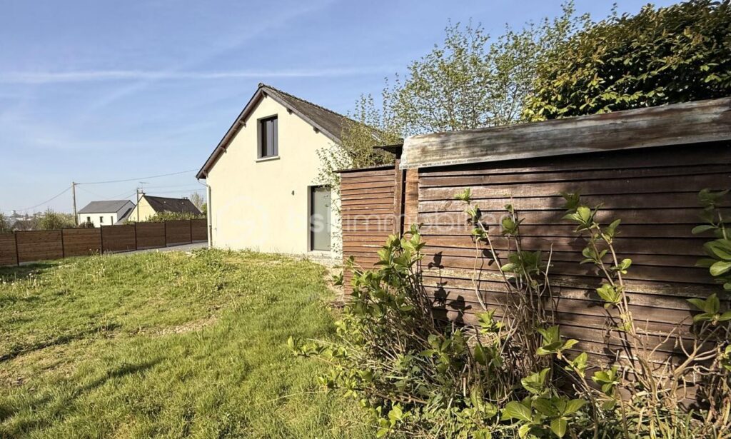 Maison de 104m2 entièrement rénovée – 4 pièces – 3 chambres – 104 m²