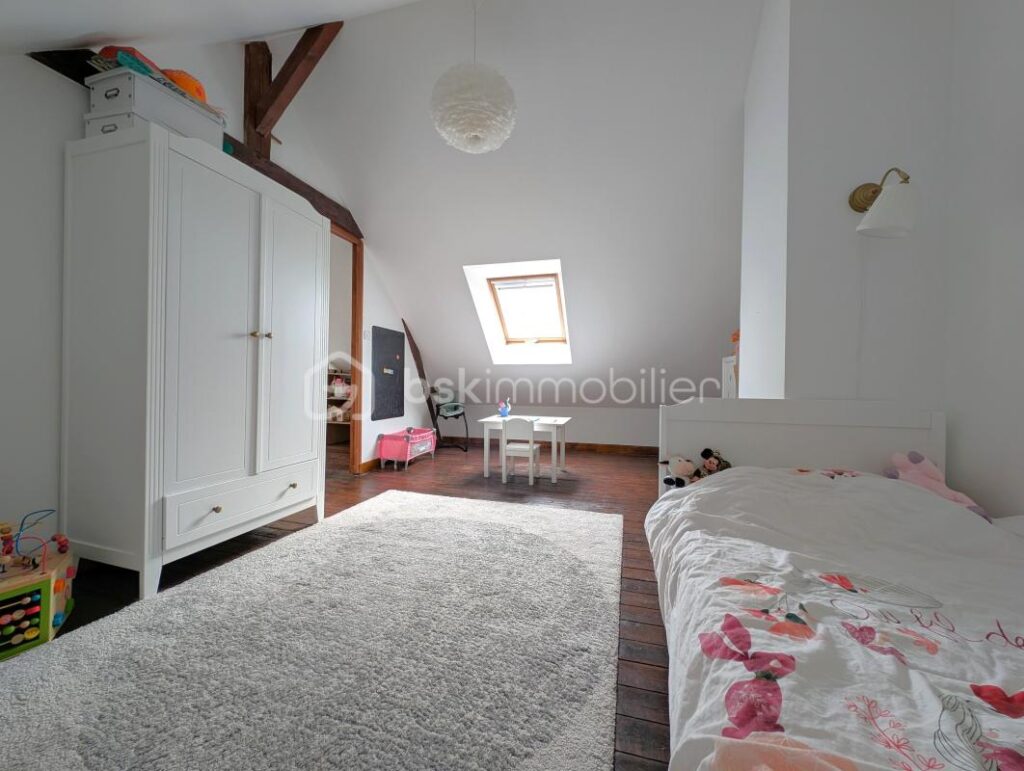 Maison de charme et sa dépendance 𝐚𝐮𝐱 𝐩𝐨𝐫𝐭𝐞𝐬 𝐝𝐮 𝐇𝐚𝐯𝐫𝐞, 𝐯𝐢𝐞 𝐝𝐞 𝐩𝐥𝐚𝐢𝐧-𝐩𝐢𝐞𝐝, 𝐣𝐚𝐫𝐝𝐢𝐧 𝐜𝐥𝐨𝐬 𝐞𝐭 𝐚𝐫𝐛𝐨𝐫é – 6 pièces – 4 chambres – 180 m²