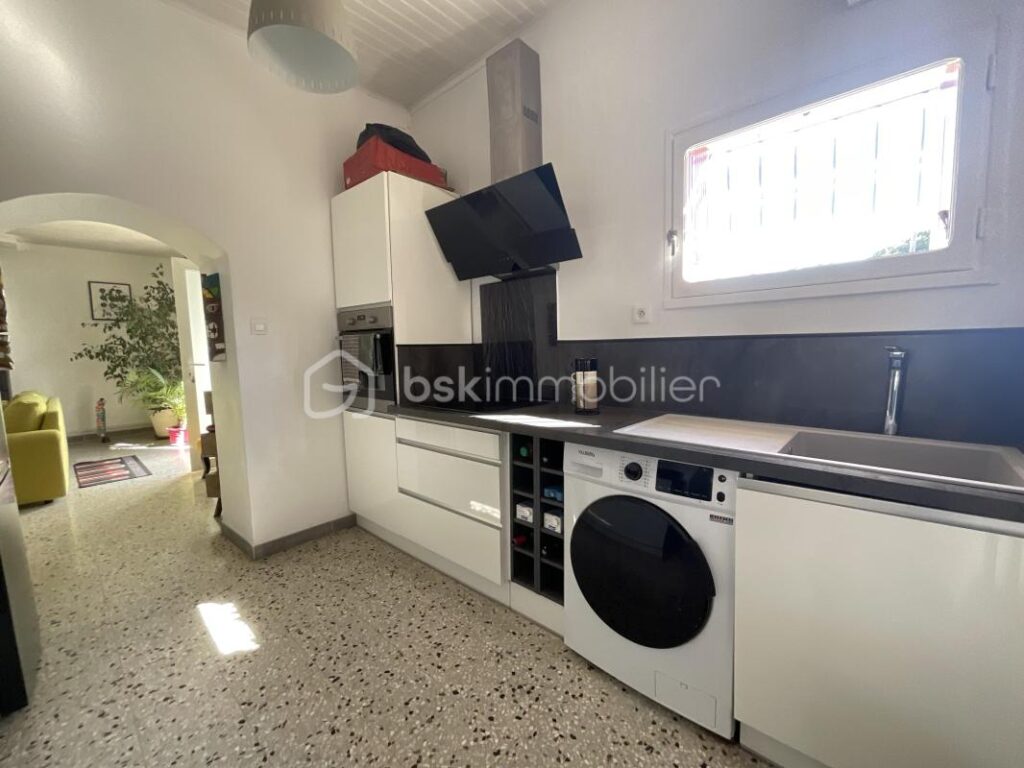 Charme bucolique et tranquillité à La Grand-Combe : Maison de village rénové avec terrasses ensoleillées – 3 pièces – 2 chambres – 65 m²