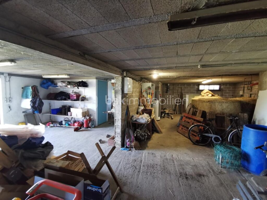 Grande maison familliale – propriété équestre – 6 pièces – 4 chambres – 128 m²