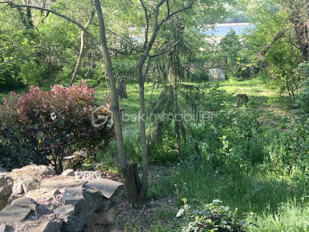 MAISON ATYPIQUE DE 90M² – 4 pièces – 2 chambres – 90 m²