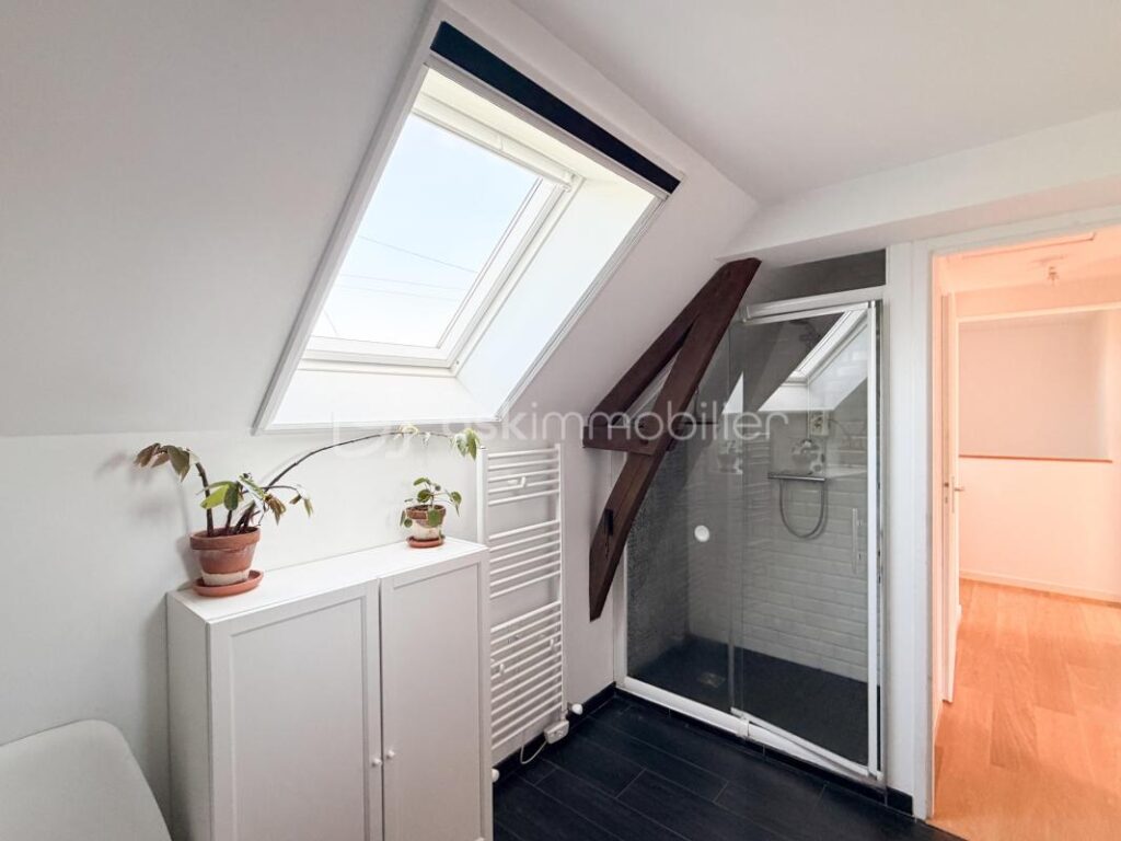 Maison en pierre renovée 100m2 2 chambres – 4 pièces – 2 chambres – 100 m²