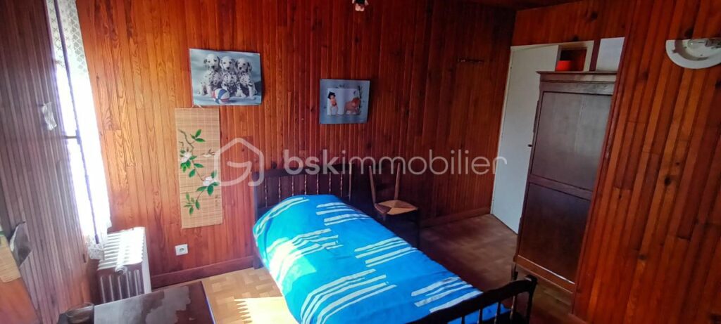 Maison familiale – 11 pièces – 8 chambres – 231 m²