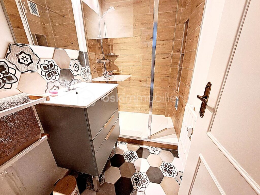 CONFORTABLE T2 – COSY – 57 m2 – BIEN AU CALME ET TRES CHARMANT – – 2 pièces – 1 chambre – 57 m²