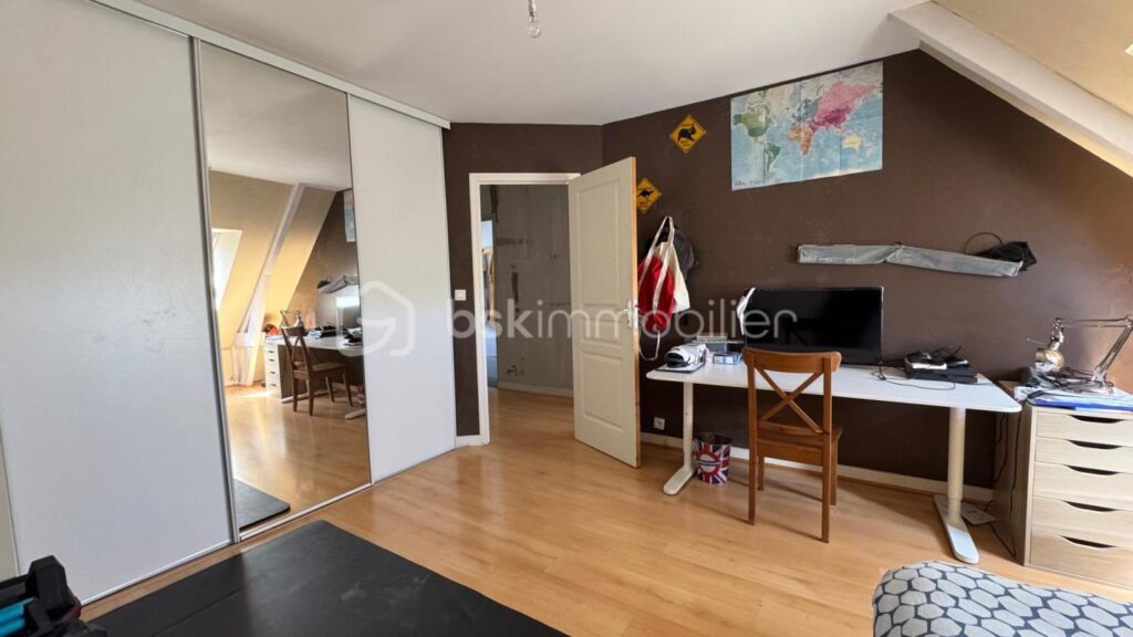 Très belle maison contemporaine familiale – 8 pièces – 175m2 – avec jardin – PACÉ – 8 pièces – 5 chambres – 175 m²