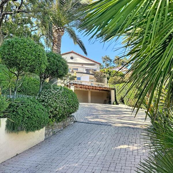 Maison à vendre à Mandelieu la napoule