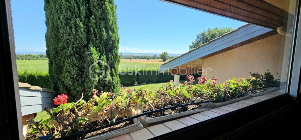 Villa d&rsquo;architecte – 7 pièces – 4 chambres – 181 m²