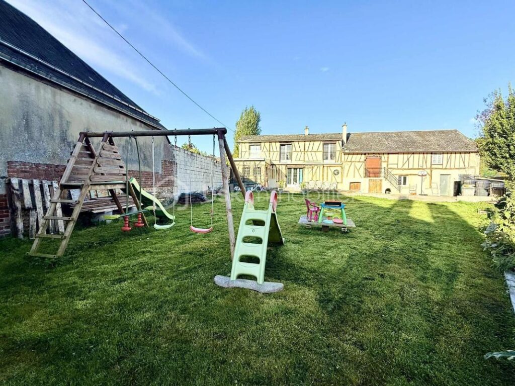 Maison à rénover 4-5 Chambres avec Jardin – 7 pièces – 4 chambres – 147 m²