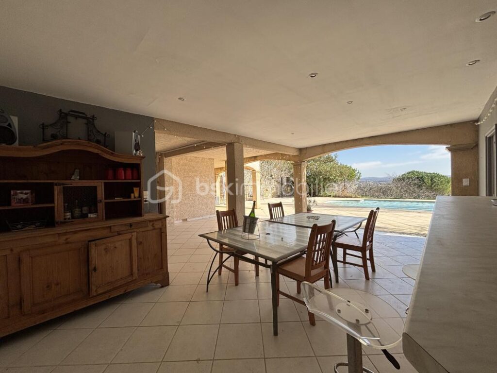 MAISON D’ARCHITECTE SUR RABASTENS – 8 pièces – 5 chambres – 219 m²