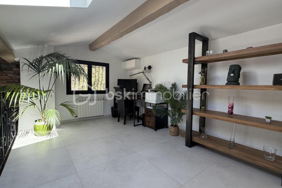 Maison à vendre à Roquefort les pins
