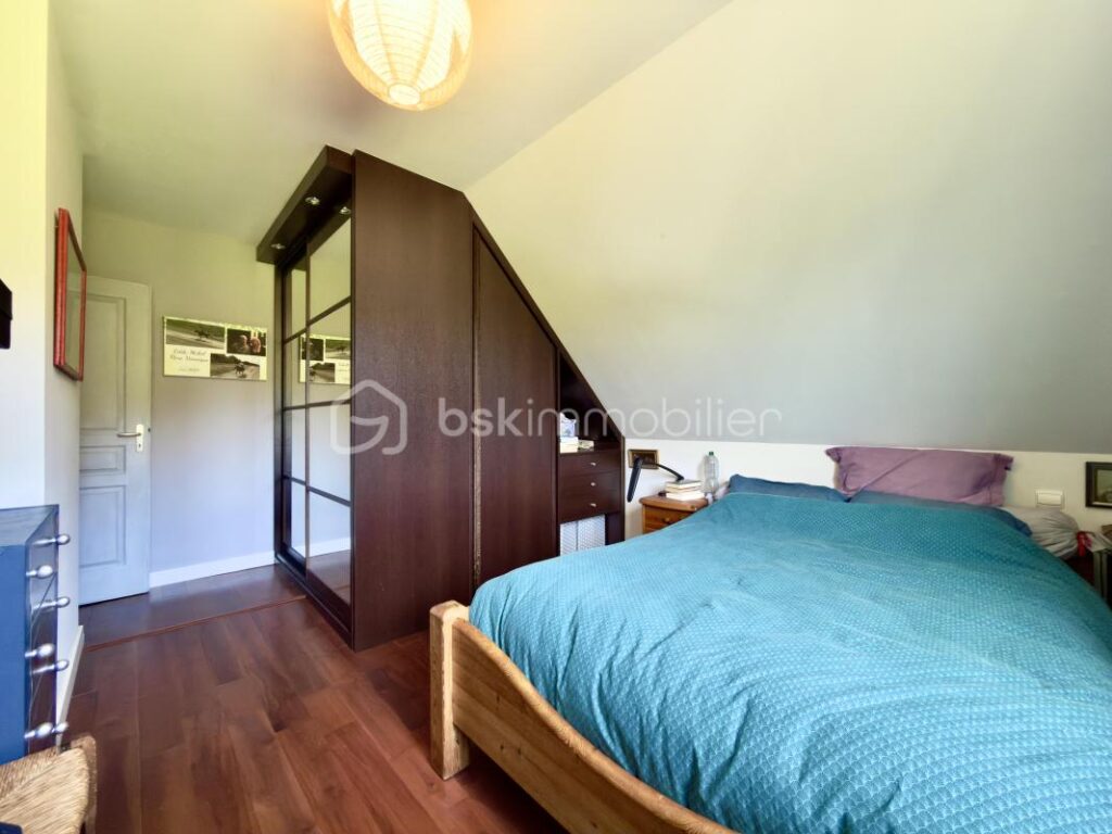 🏡 Maison pleine de charme 160 m² avec terrain exceptionnel de 5 500 m² – Rives-en-Seine – 8 pièces – 5 chambres – 160 m²