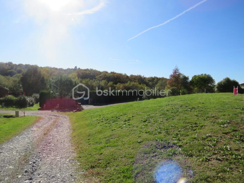 Maison plain-pied récente de 135 m² dans un cadre idyllique du Bas-Armagnac, RT 2012 sous garantie décennale – 4 pièces – 3 chambres – 135 m²