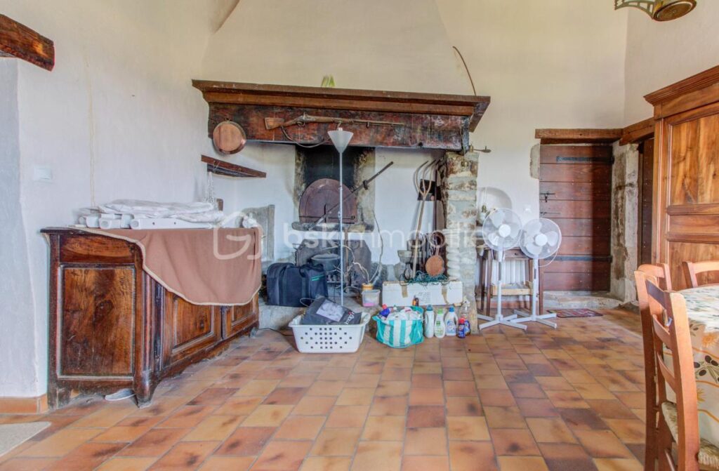 EXCLUSIVITÉ – Maison en pierre avec vue panoramique – Savasse (Drôme provençale) – 7 pièces – 3 chambres – 130 m²