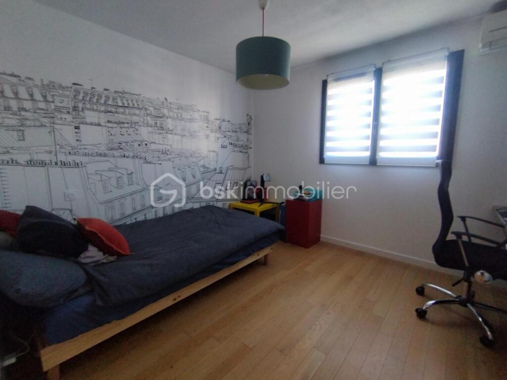 VILLA 3 FACES – 4 CHAMBRES – PISCINE – TOULOUGES – 5 pièces – 4 chambres – 119 m²