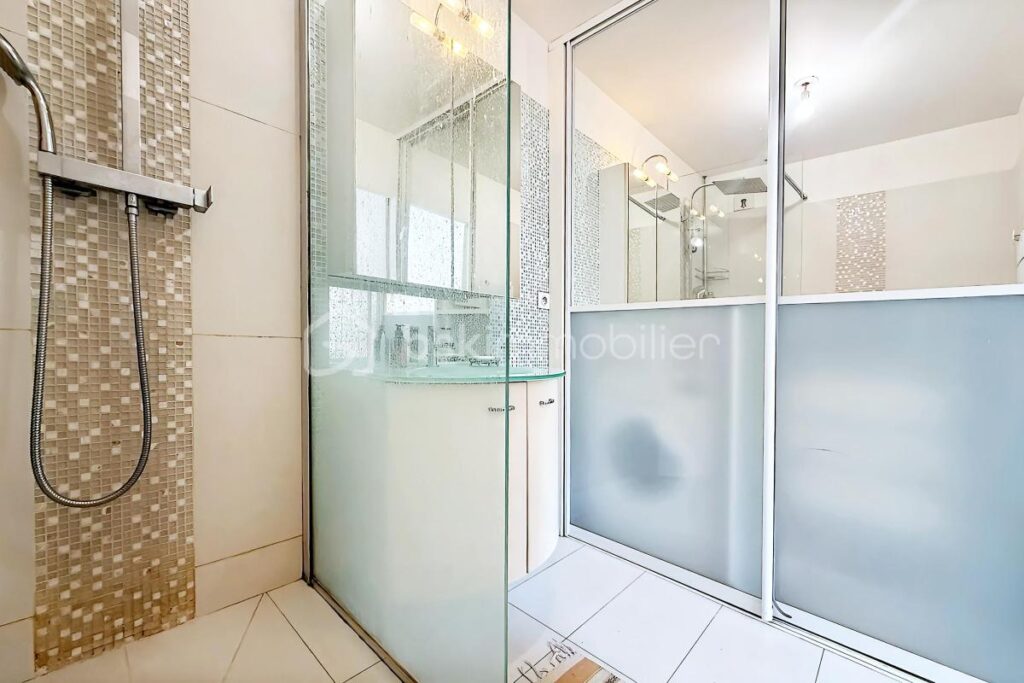 Beau 2 pièces avec balcon plein sud sur Jardin avec Parking et cave – 2 pièces – 1 chambre – 48 m²