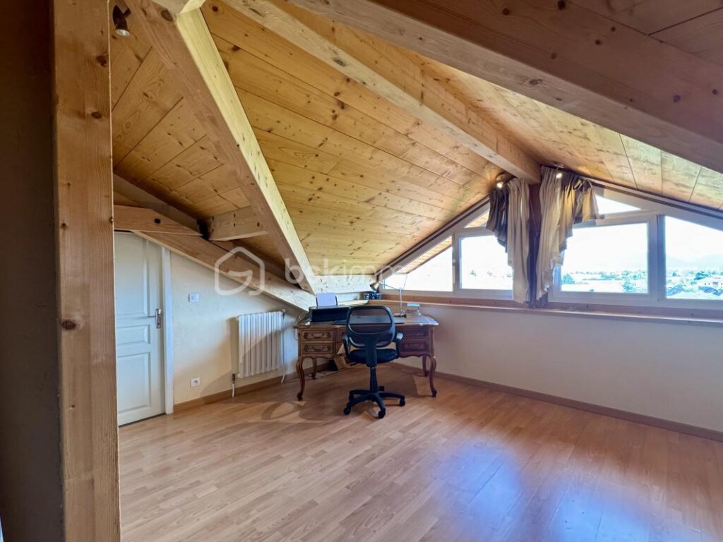 VILLA FAMILIALE D&rsquo;ARCHITECTE – VUE PANORAMIQUE – EPAGNY METZ-TESSY – 6 pièces – 4 chambres – 167 m²