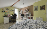 Jolie maison en parfait état avec grand terrain, piscine et belle vue lac à Grésy sur Aix – 5 pièces – 4 chambres – 119 m²