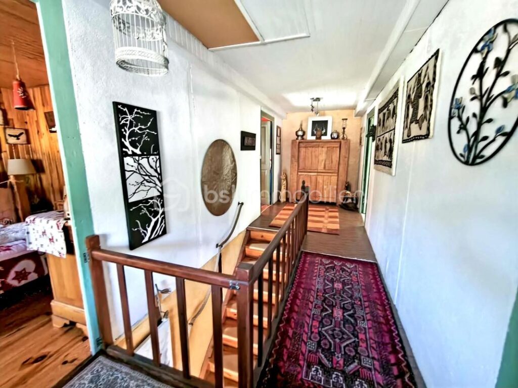 ✨ COUP DE CŒUR – Maison de caractère en pierre avec volumes et extérieur de qualité ✨ – 9 pièces – 6 chambres – 198 m²