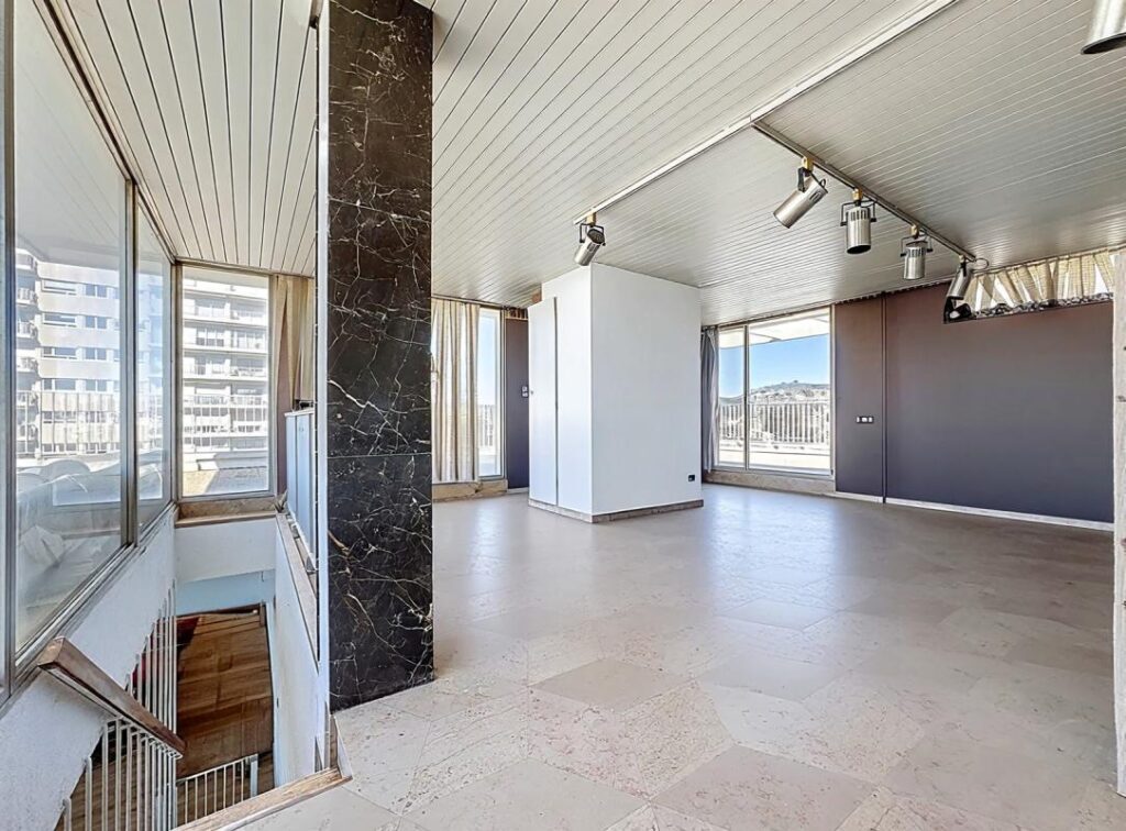 T4/5 Pointe Rouge VUE MER EXCEPTIONNELLE avec GrandeTerrasse – 6 pièces – 3 chambres – 155 m²