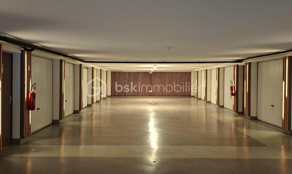 Appartement d’exception avec terrasse panoramique, vue lac et montagnes – 5 pièces – 4 chambres – 139 m²