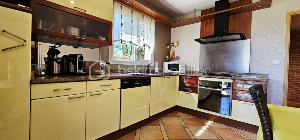 Villa d&rsquo;architecte – 7 pièces – 4 chambres – 181 m²