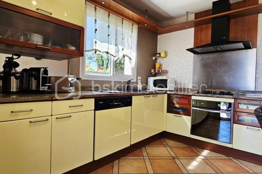 Maison à vendre à Saint martin lalande
