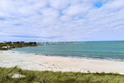 Maison néo-bretonne avec vue mer à Kerlouan – 5 pièces – 3 chambres – 117 m²