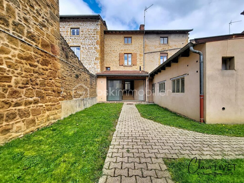 Mieux qu’un appartement : une maison de ville avec jardin & garage à Chessy-les-Mines – 4 pièces – 3 chambres – 147 m²
