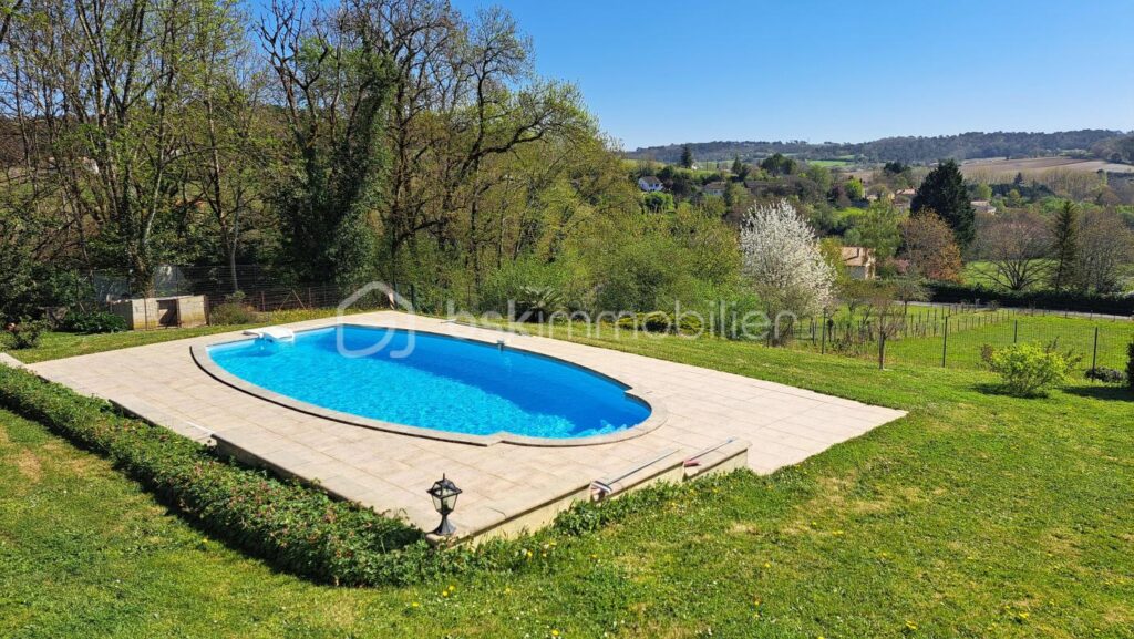 Corps de ferme – 4 pièces – 3 chambres – 136 m²