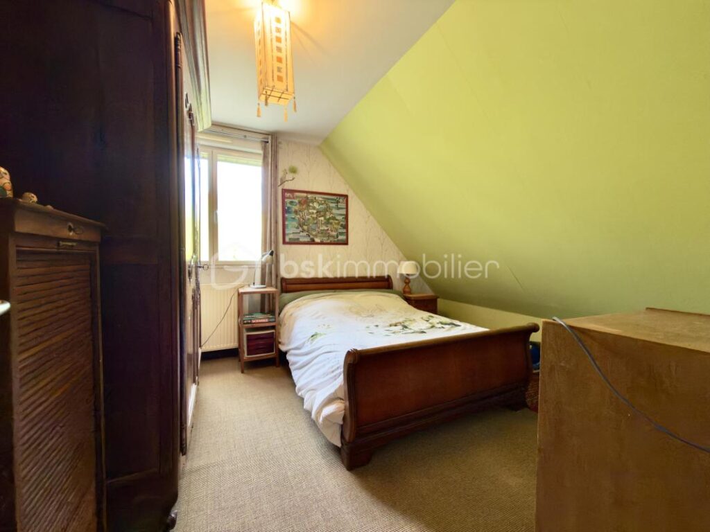 🏡 Maison pleine de charme 160 m² avec terrain exceptionnel de 5 500 m² – Rives-en-Seine – 8 pièces – 5 chambres – 160 m²