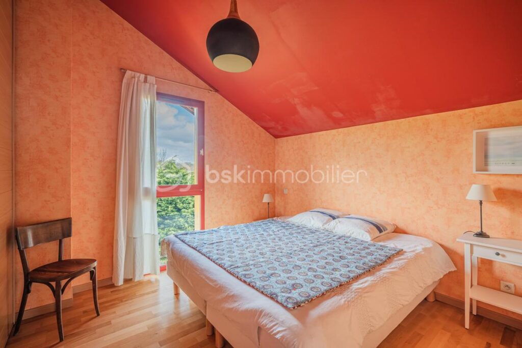 Chaleureuse Maison ossature bois 5 pièces de 153 m2 – 5 pièces – 4 chambres – 112 m²