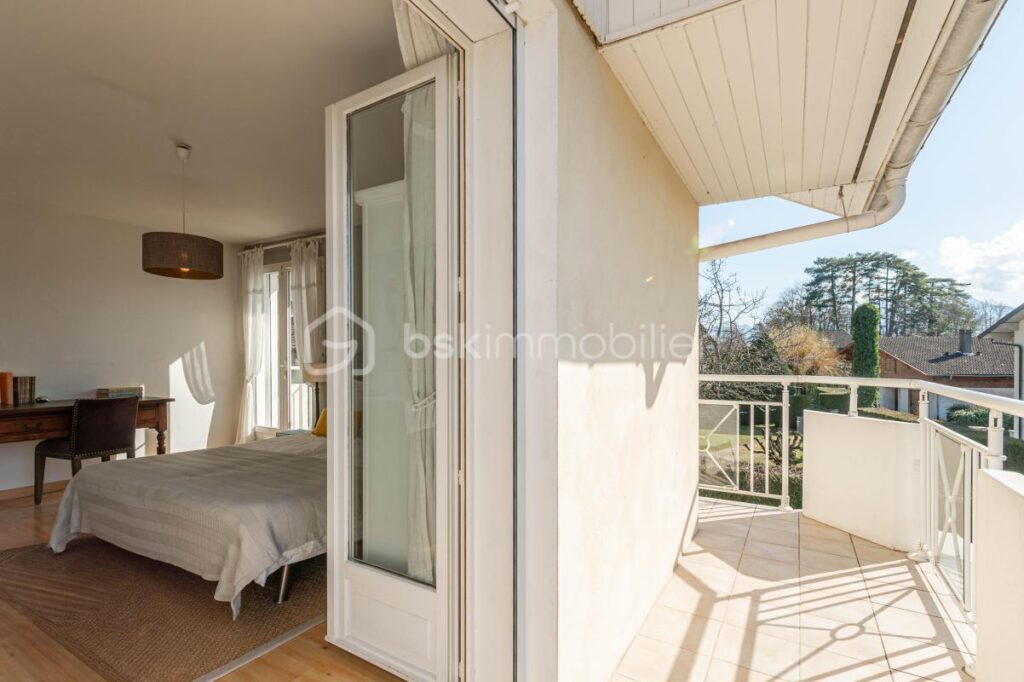 Maison mitoyenne Veyrier-du-lac – 6 pièces – 4 chambres – 140 m²