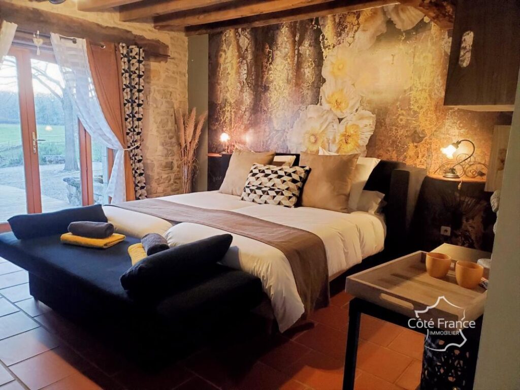 Domaine de prestige: 5 hectares avec maison rénovée, chambre – 12 pièces – 6 chambres – 394 m²