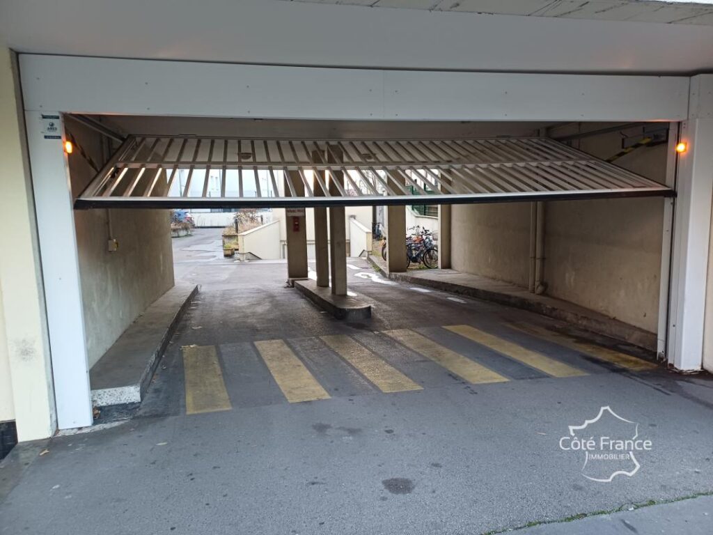 Appartement LYON 8 – 4 pièces – 2 chambres – 63 m²