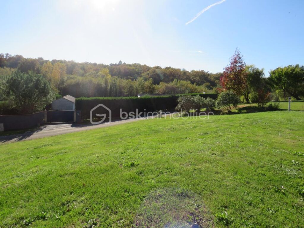 Maison plain-pied récente de 135 m² dans un cadre idyllique du Bas-Armagnac, RT 2012 sous garantie décennale – 4 pièces – 3 chambres – 135 m²