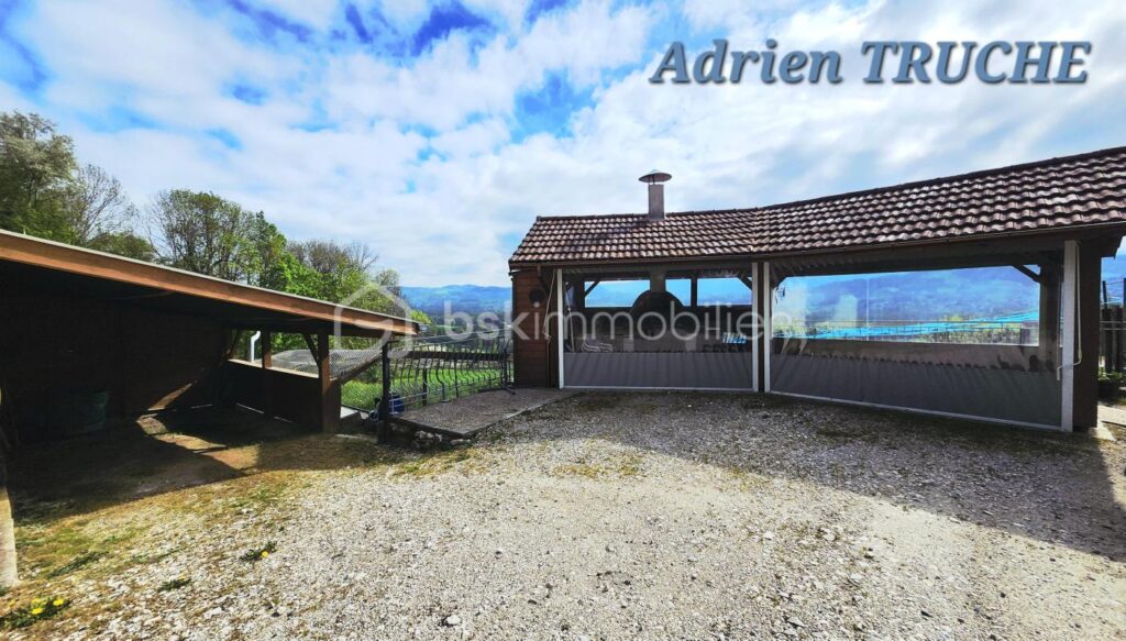 Corps de ferme rénové évolutif – Environnement verdoyant et calme – Belle performance thermique – 5 pièces – 3 chambres – 138 m²