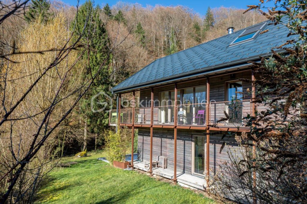 Maison d&rsquo;architecte 8 pièces 200m² Dngy-Saint-Clair – 8 pièces – 4 chambres – 185 m²