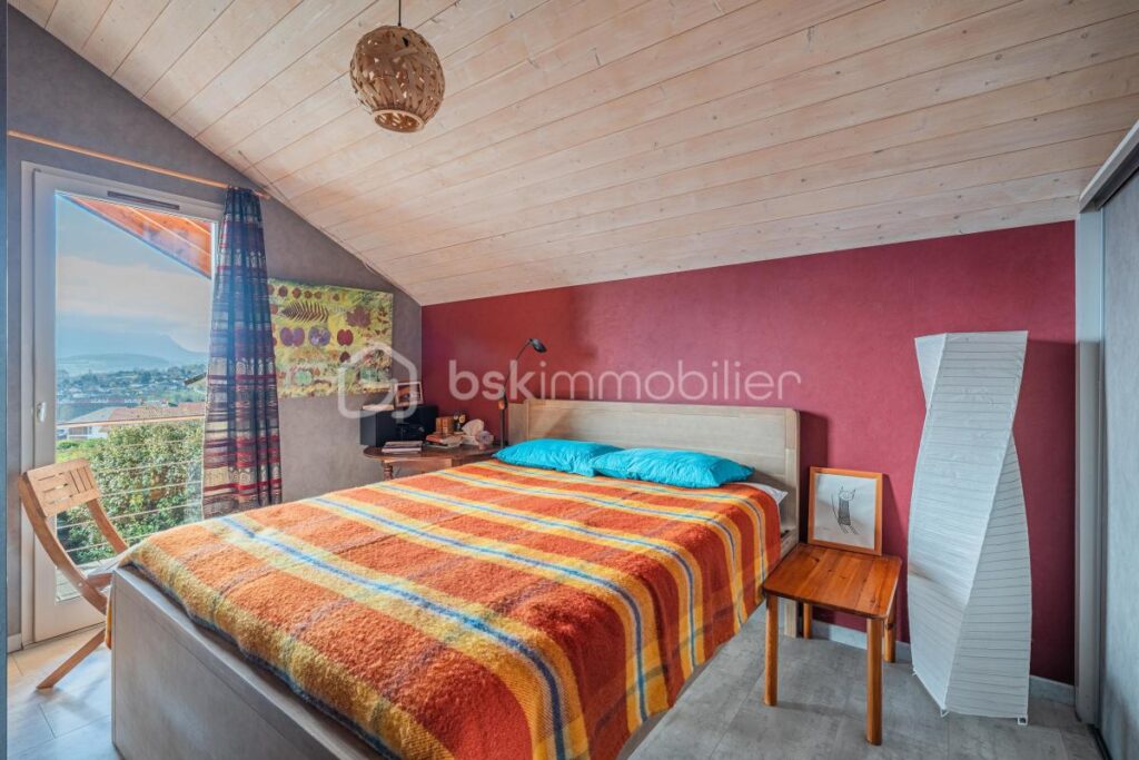 Chaleureuse Maison ossature bois 5 pièces de 153 m2 – 5 pièces – 4 chambres – 112 m²