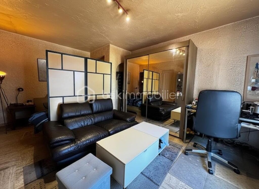 Demeure de caractère avec vue mer, piscine et multiples logements indépendants – 9 pièces – 6 chambres – 319 m²