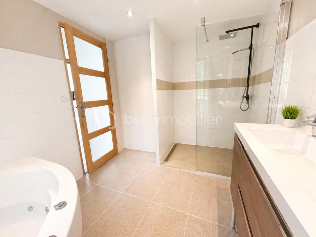 🏡 Maison avec vue exceptionnelle – Havre de paix au pied du Vercors à 20 min de Grenoble (Saint Quentin sur Isère) – 4 pièces – 2 chambres – 134 m²