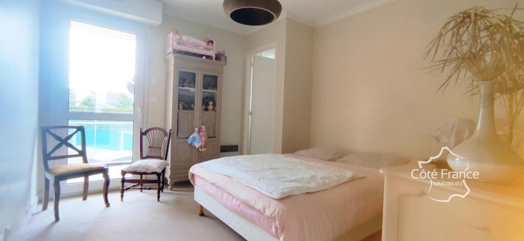 Appartement duplex exceptionnel – 170 m2 face à la mer dans – 6 pièces – 4 chambres – 170 m²
