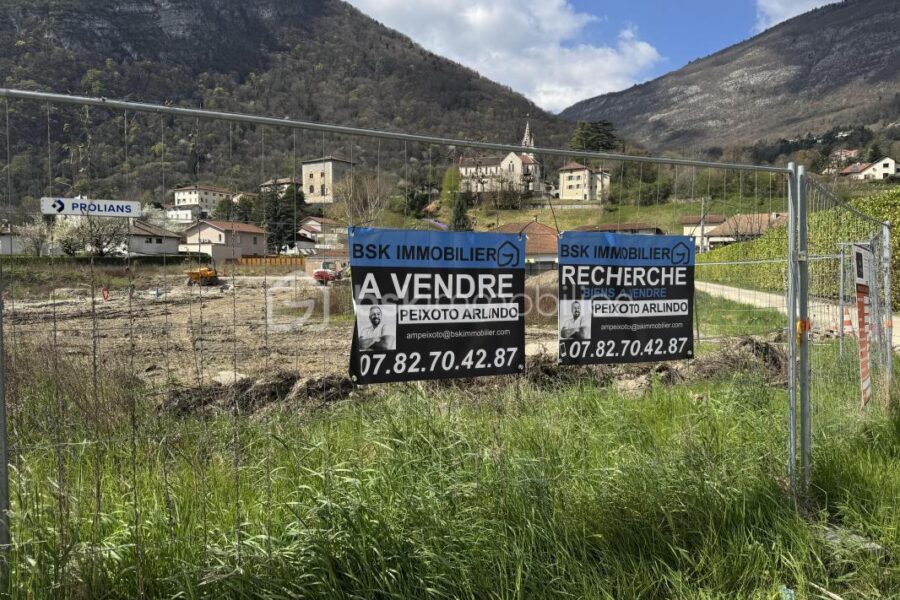 Terrain à vendre à Veurey voroize
